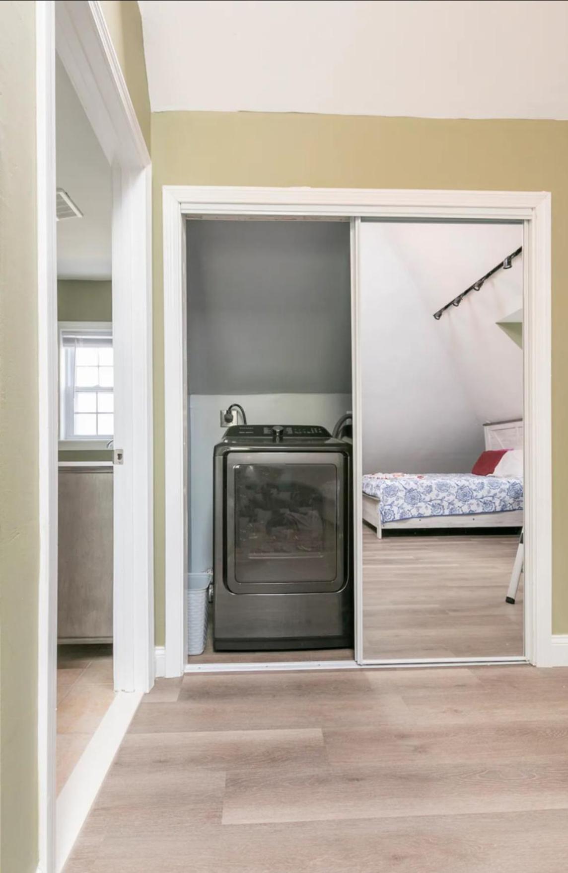 Large Studio Open Concept In Boston Zoo Franklin Park Near Exterior foto