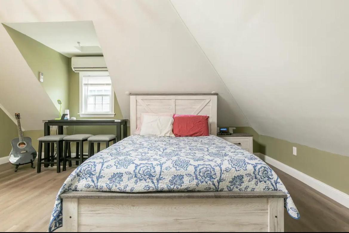 Large Studio Open Concept In Boston Zoo Franklin Park Near Exterior foto
